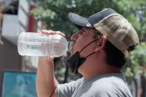 Lunes complicado: rige alerta por altas temperaturas y fuertes vientos
