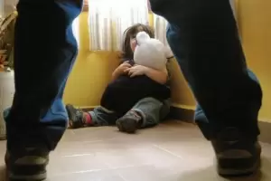 Denunci a la niera por supuesto maltrato