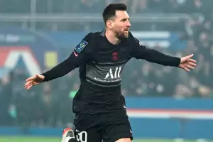 Con Messi como titular, el PSG visita al Manchester City por la Champions League