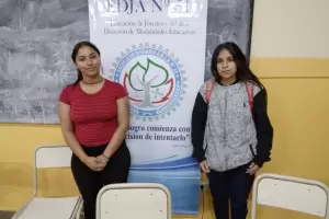 Alumna de la EDJA N 51 en el Encuentro Nacional de Parlamento Juvenil del Mercosur