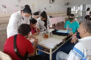 Se realiz un caf literario inclusivo