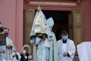 La Solemne Bajada de la Virgen del Valle volvi a tener la presencia devota de los fieles