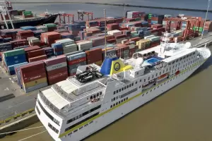 Se confirm un nuevo caso positivo de coronavirus en el buque Hamburg