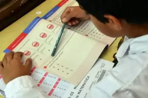 Pruebas Aprender 2022: convocan a docentes de nivel secundario de Matemtica y Lengua para realizar tareas de correccin