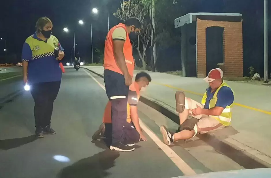 David Coria junto al personal de la Guardia Urbana