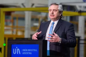 Alberto Fernndez se rene hoy con la cpula de la UIA