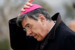 El Papa Francisco acept� la renuncia del arzobispo de Par�s que hab�a dimitido por una relaci�n con una mujer