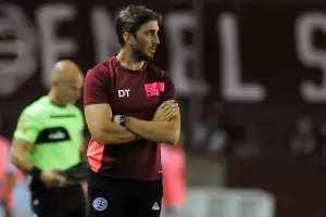 Zubeldia dej de ser el entrenador de Lans y suena en un grande