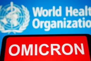 La OMS y la variante micron: la clave no es prohibir los viajes, sino fomentar la vacunacin