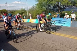 Se despleg un operativo de seguridad en la competencia ciclstica "Vuelta al Valle"
