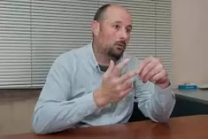 "La poltica debe ocuparse a reducir la pobreza y generar empleo"