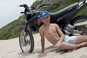 Un polica mat a un chico de 16 aos en un control en Miramar