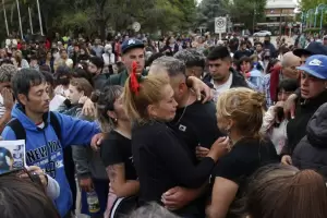 Despiden los restos de Luciano Olivera, el adolescente de 16 aos asesinado por un polica