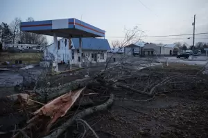 Al menos 70 personas murieron en Estados Unidos por el paso de un tornado
