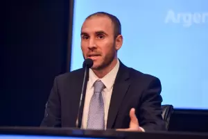 Guzmn asegur que CFK estuvo ausente durante la negociacin con el FMI y tild a Mximo Kirchner de "caprichoso