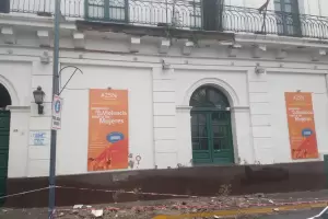 La lluvia caus la cada de mampostera en el edificio de la Corte de Justicia