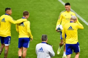 Boca se entren en Arabia Saudita y Battaglia tiene una duda para jugar ante Barcelona