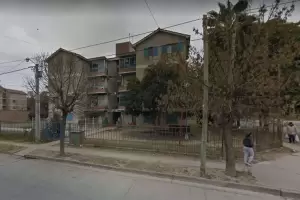 Salta: una nena de 6 aos estaba sola en su casa y cay desde un segundo piso al intentar cruzar a otro balcn
