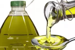 La ANMAT prohibi la comercializacin de un aceite de oliva falsificado