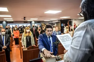 Aguirre dijo que en principio reasumir en Seguridad en mayo