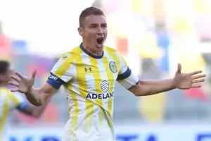 Rosario Central asegur la continuidad de su goleador Marco Ruben