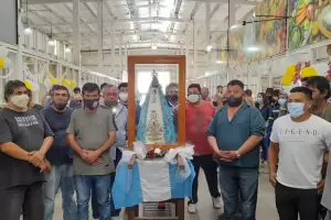 La Virgen del Valle visit� el Mercado de Abasto