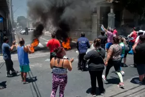 Protesta en pleno centro: obra social dej sin cobertura a una paciente con cncer