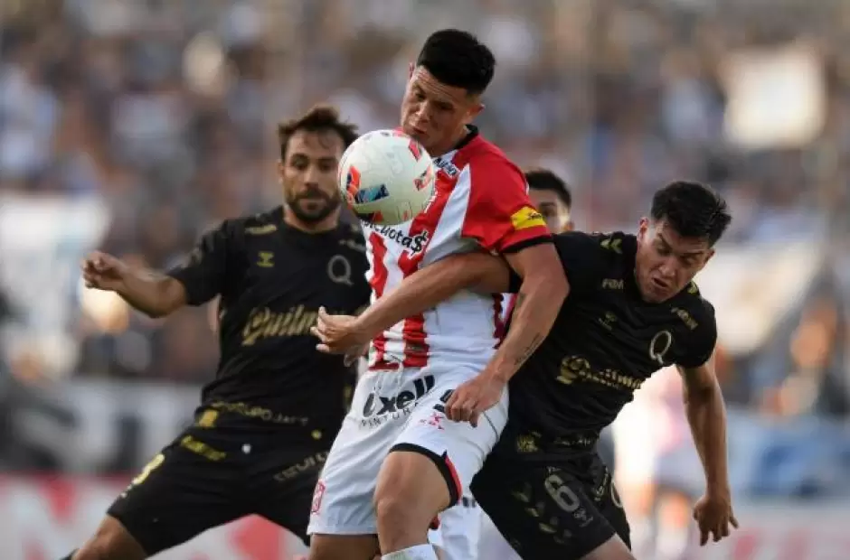 Quilmes ante San Mart�n de Tucum�n ser� uno de los cruces