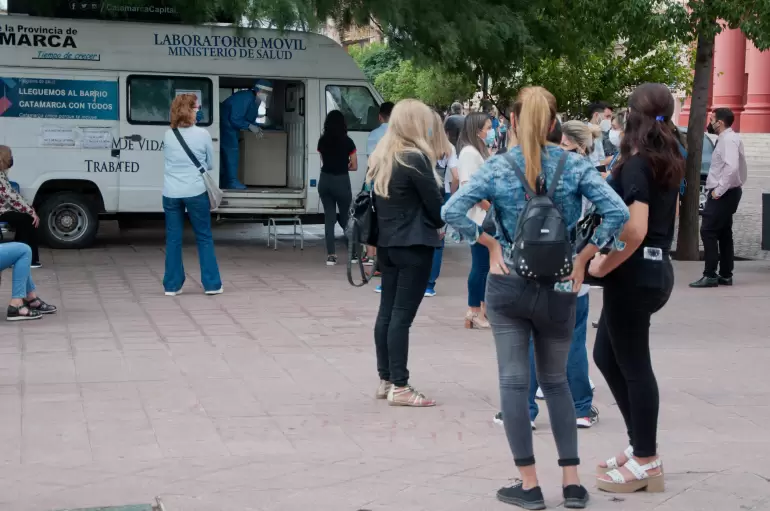 covid 19 plaza vacuna cesar gomez (10)