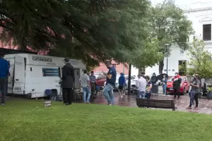 Regresaron las restricciones: restringen el horario de circulacin, suspenden los boliches y festivales