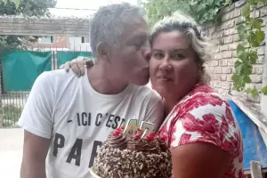 La confesi�n de la mujer que mat� y enterr� al marido en el jard�n de su casa: "lleg� borracho, me peg�  y lo acuchill�"