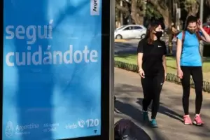 Covid-19 en la Argentina: los contagios bajaron por tercera semana consecutiva