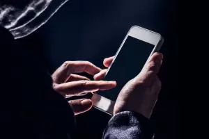 Secuestraron celulares en un allanamiento por una causa de grooming