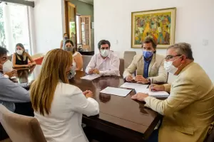 Jalil firm acuerdo para que el fideicomiso con Liex S.A. financie obras en Fiambal