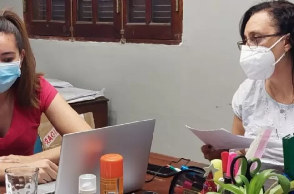 La secretaria en Asistencia en Salud Pblica, Johana Carrizo y la secretaria de