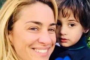 La furia de Mara Julia Olivn por los tratos con su nene autista en Aeroparque