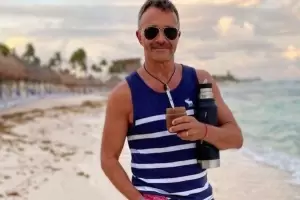 Lapeg�e recibi� una lamentable noticia mientras est� de vacaciones