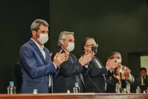 Catamarca acord� junto a cinco provincias la creaci�n del Cl�ster Renovable Nacional para la generaci�n de energ�a