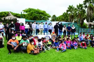 Los Altos recibi material para el Programa Provincial de Colonias de Verano 2022