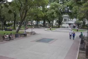 Sbado caluroso y sofocante, a la espera de la lluvia