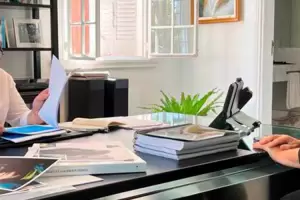 El Gobierno admite demoras en la entrega de insumos para testeos por COVID-19