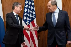 Crisis en Ucrania: sin resultados concluy la cumbre entre Antony Blinken y Sergei Lavrov en Ginebra