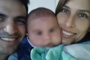 Reunieron $ 1.500.000 para el tratamiento de su beb� y les robaron todo