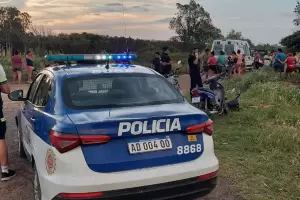 Encontraron a una mujer asesinada a la orilla de la ruta y su esposo est prfugo