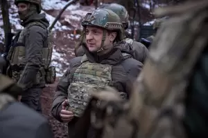 La OTAN refuerza su flanco oriental y pone a sus fuerzas en alerta por Rusia