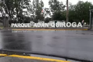 Los buscan por asaltar a punta de pistola a un empleado de Aguas de Catamarca