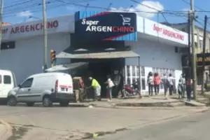 Un carnicero intent asaltar el supermercado en el que trabajaba y el dueo lo mat de un disparo