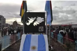 En Bolivia, inauguraron la plaza "Islas Malvinas Argentinas"