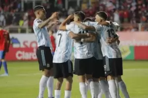 Argentina venci� a Chile sin Messi y sigue con el invicto de Scaloni