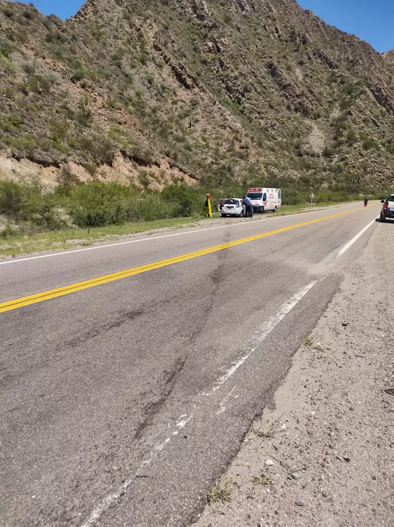 Choc� contra una valla de contenci�n